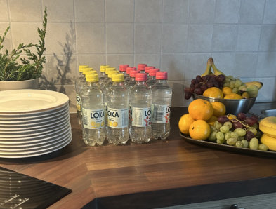Konferenslokal Skövde – vatten och fruktfat
